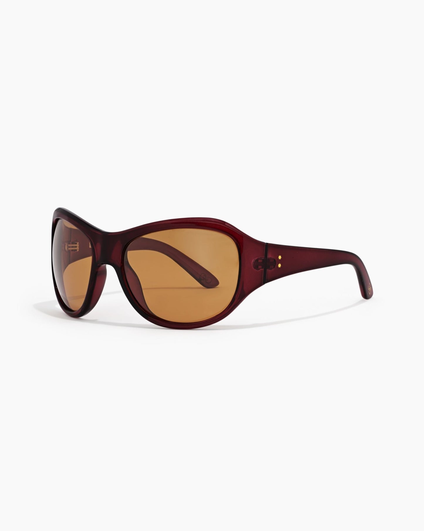 sunny ; pinot noir / hazelnut