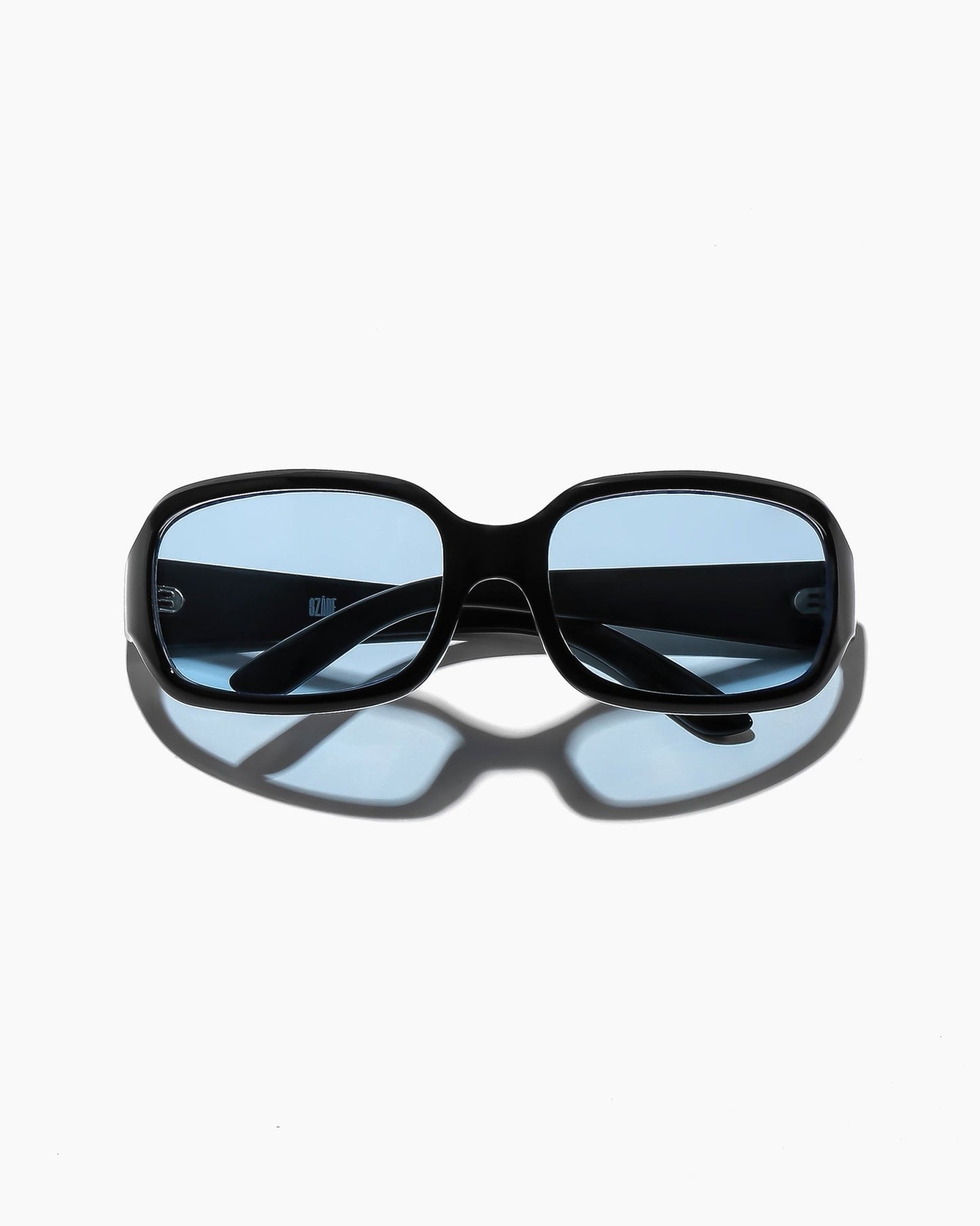 farrow ; elysimu double black / aqua